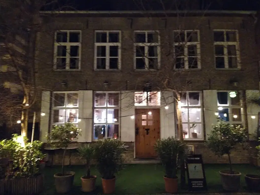 Cinci_In den Koninck_Veurne_reseña