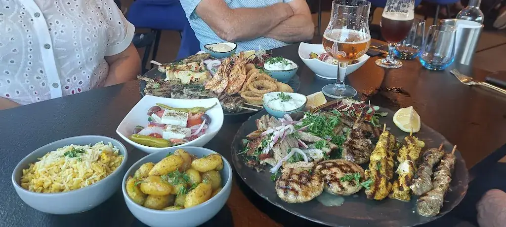 Marina Ooms_The Greek_Beringen_avis