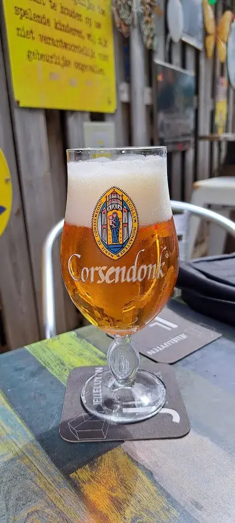 Kris De Bont_Kaffee The Lindekens_Vosselaar_review