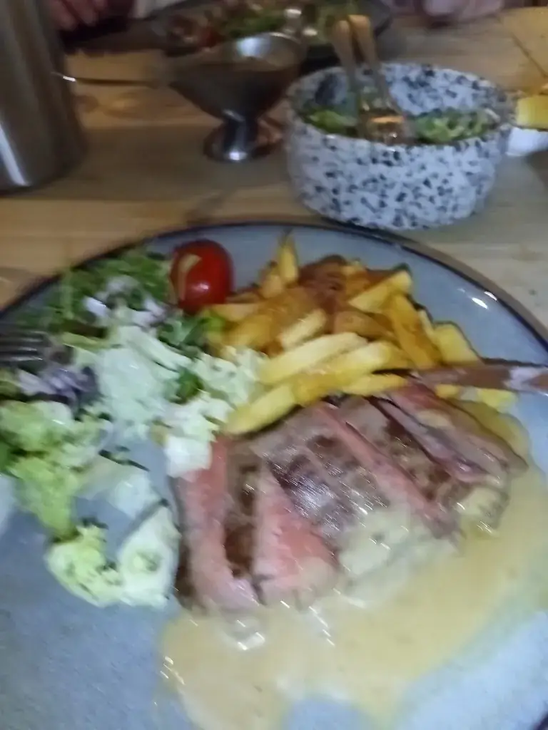 Isabelle Tonneau-Midol_Brasserie Renard_Vosselaar_review