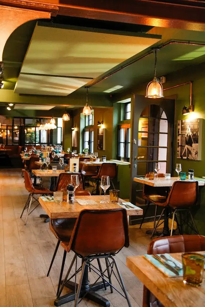 MONA Waasmunster restaurant à Waasmunster