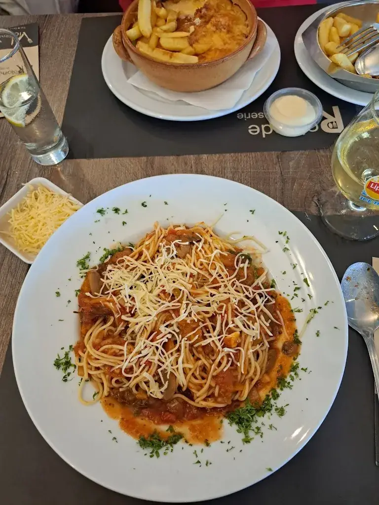 tatum ceurstemont_De Rotonde_Haan_avis