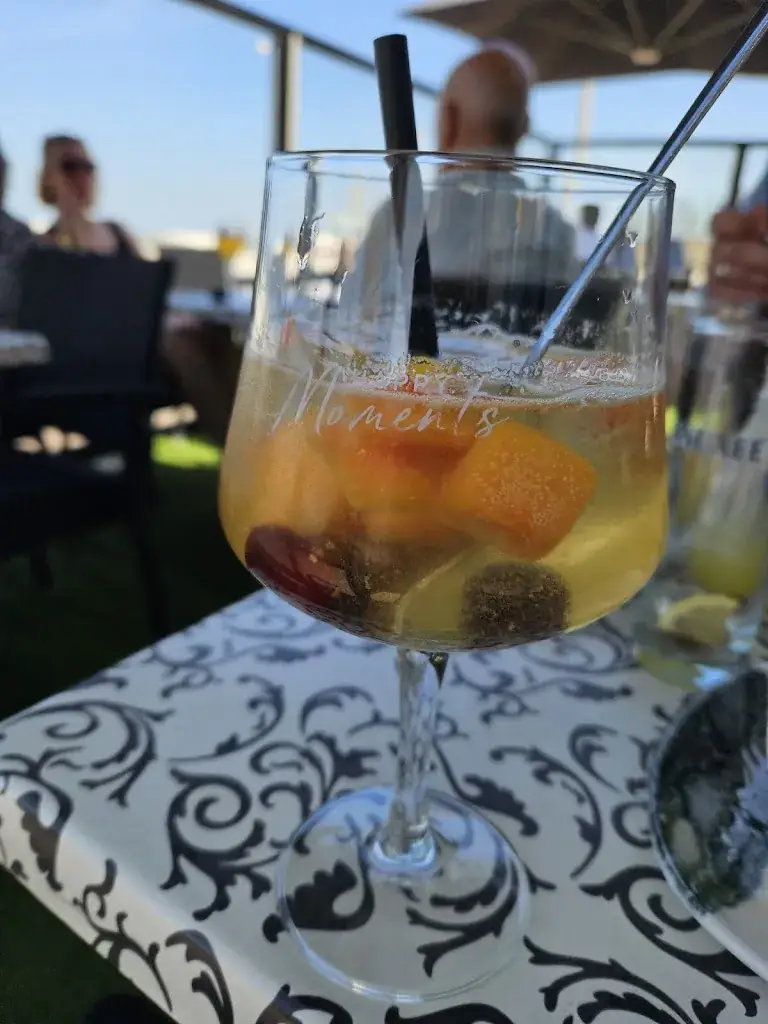 K. O._Cindy & Sandy_Haan_review