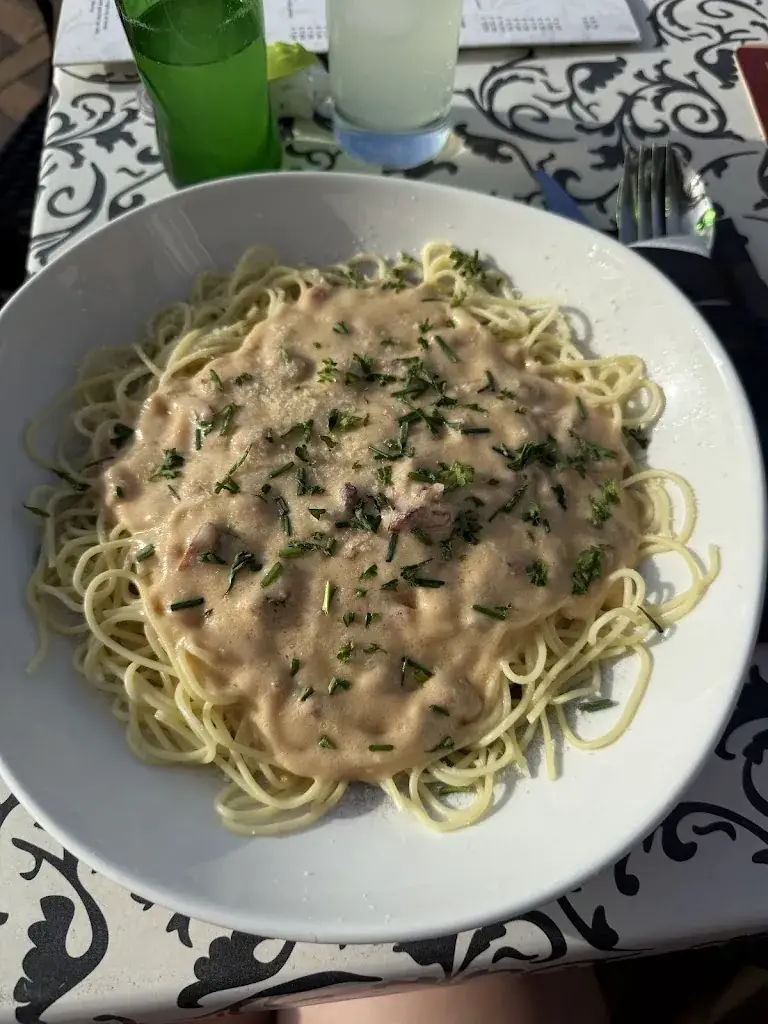 Cindy & Sandy_Haan_slider_image_2