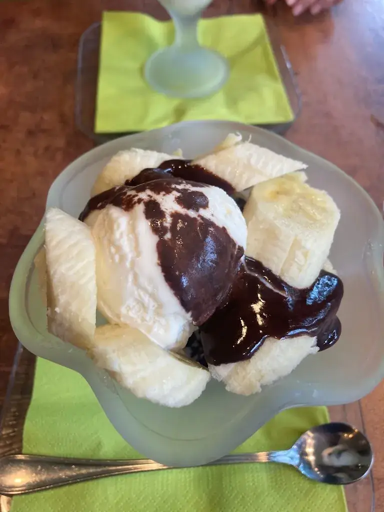 Wipada Jarupornsombat_Intermezzo_Tienen_reseña