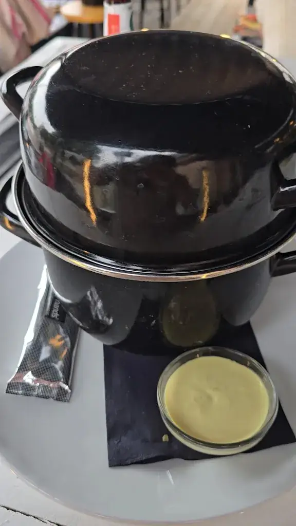 Lucy Hutchinson_Peacock's Beveren_Beveren-Kruibeke-Zwijndrecht_Bewertung