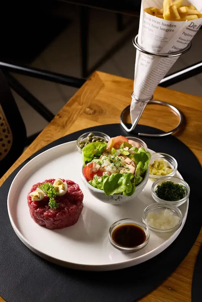 Peacock's Beveren_Beveren-Kruibeke-Zwijndrecht_slider_image_2