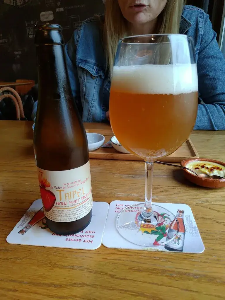 Dries Schuddinck_Markt 17_Wetteren_review