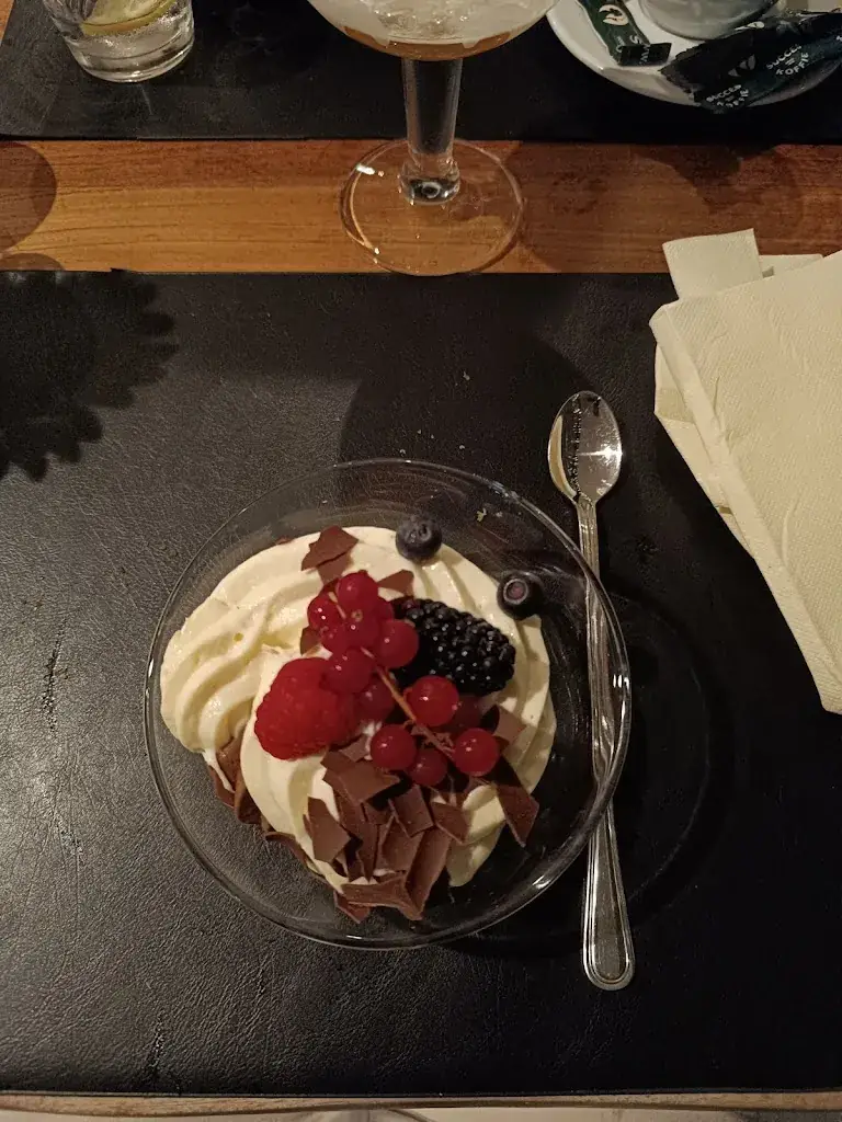 Yaron Naert_De Hen_Beveren-Kruibeke-Zwijndrecht_Bewertung