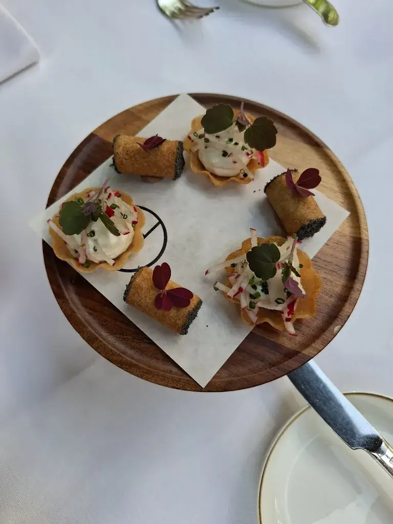 TAFELTJE ROND_Beveren-Kruibeke-Zwijndrecht_slider_image_2