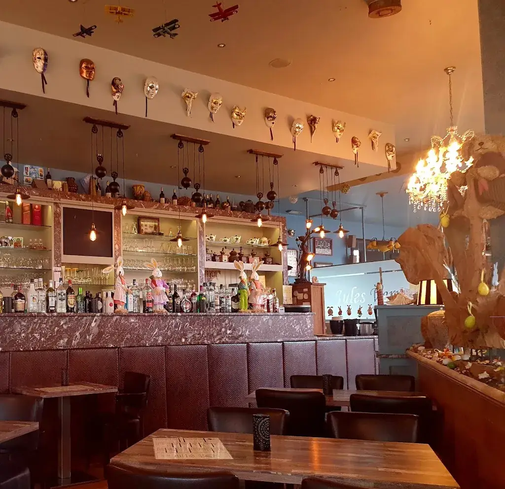 Grand Café Jules Verne Brasserie_Beveren-Kruibeke-Zwijndrecht_slider_image_3