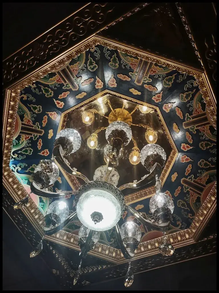 IPAUL TRAVELEATMUSIC_De Lange Muur_Vilvoorde_review