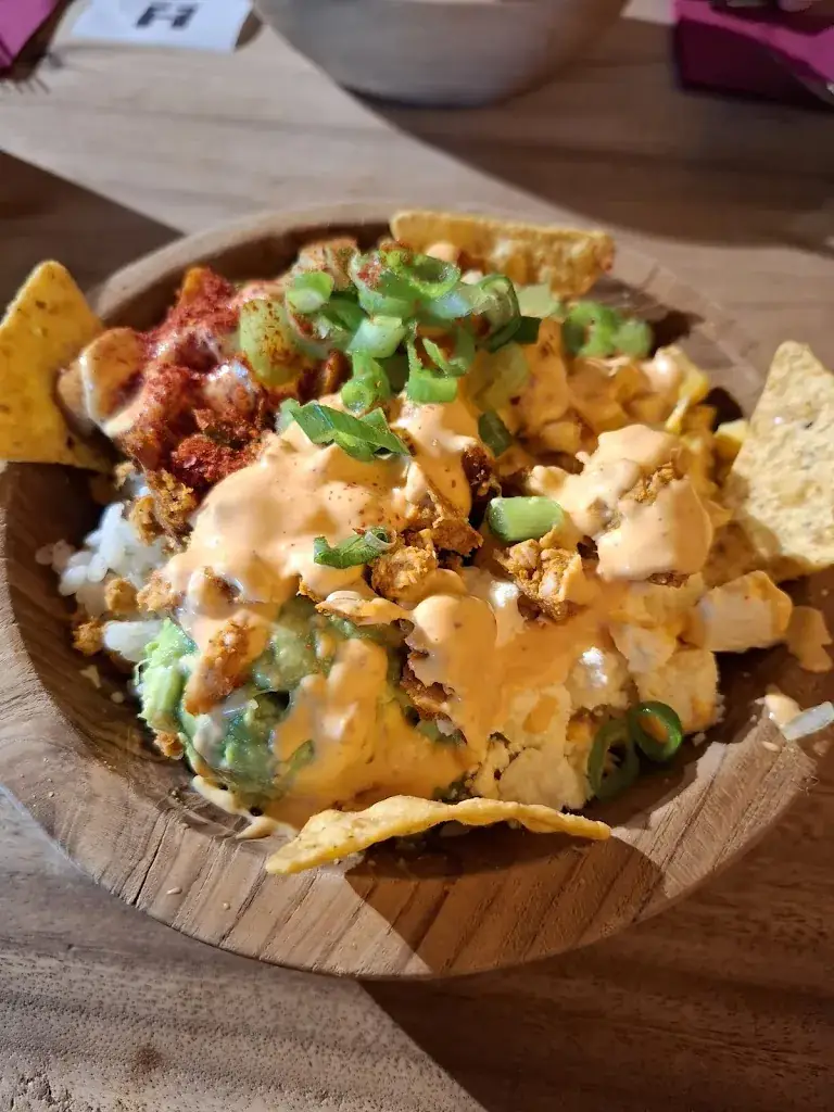 Dina Sawen_HAWAIIAN POKE BOWL_Wijnegem_avis