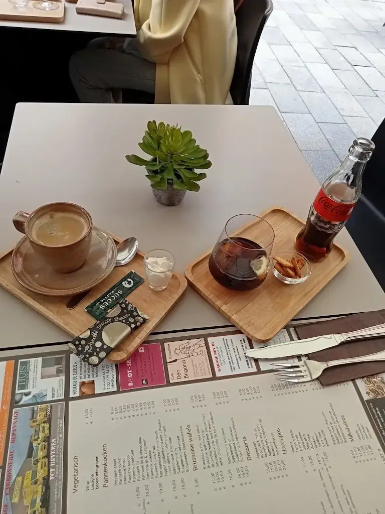 Menü_T Nieuw koffiehuisje_Beveren-Kruibeke-Zwijndrecht_Bild_2