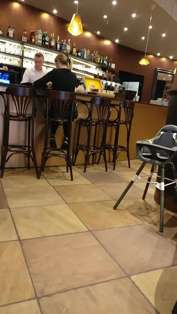 Diemas Michiels_Frajo's Grand Cafe_Wijnegem_review