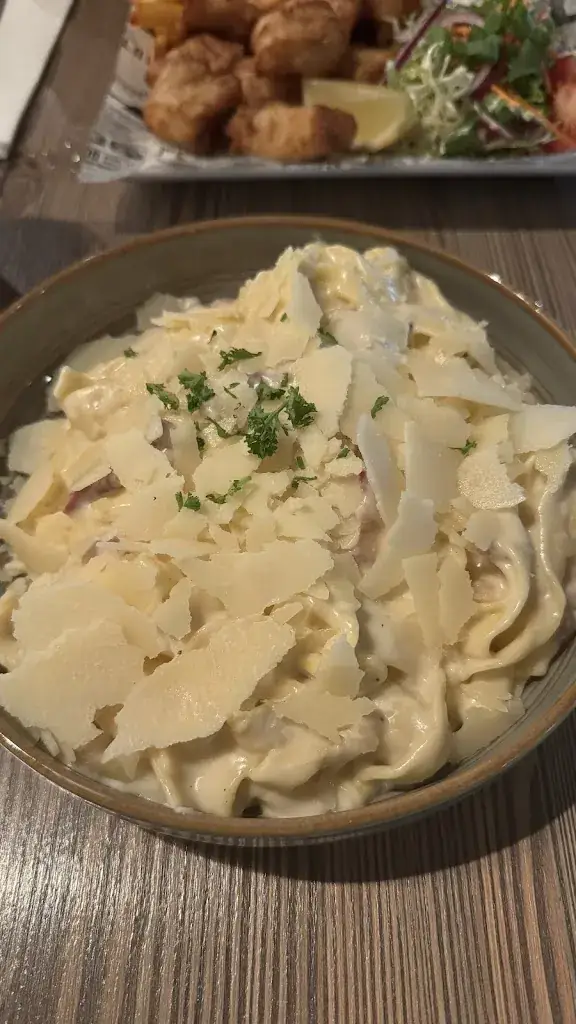 Val_Mndy's_Wijnegem_review