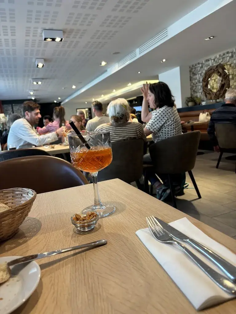 Plaza Bistro_Willebroek_slider_image_3