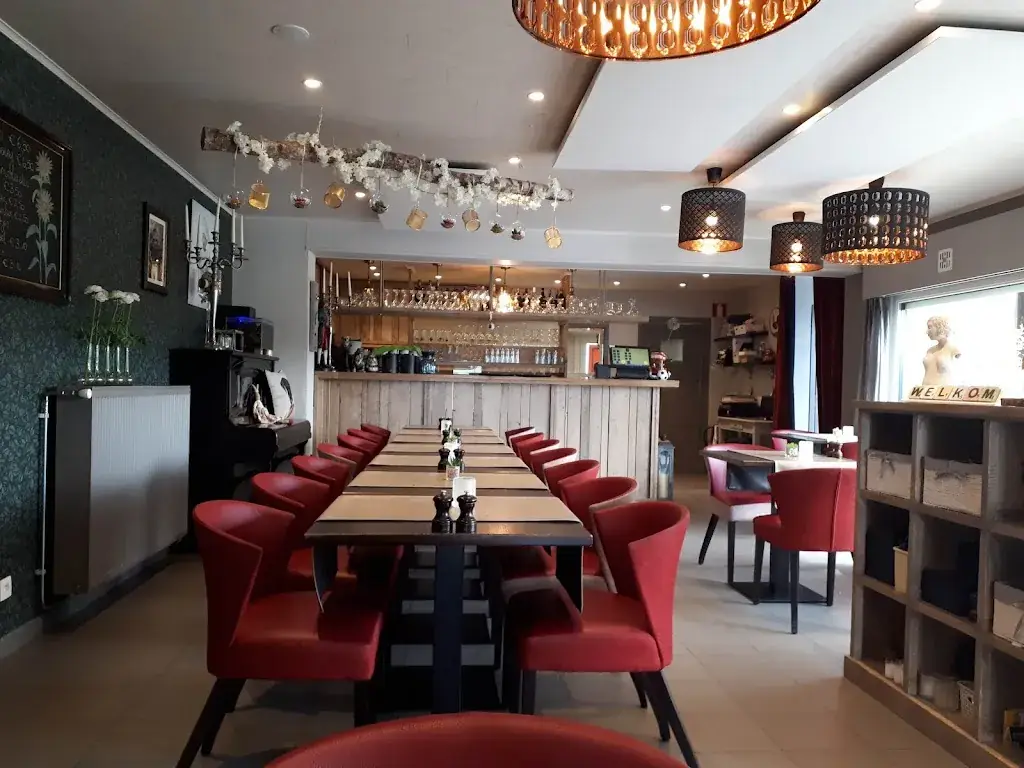 Brasserie de Kronemolen restaurant in Zedelgem