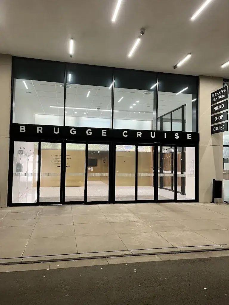 Adam Basile Devos_Rooftoprestaurant Njord_Brugge_review