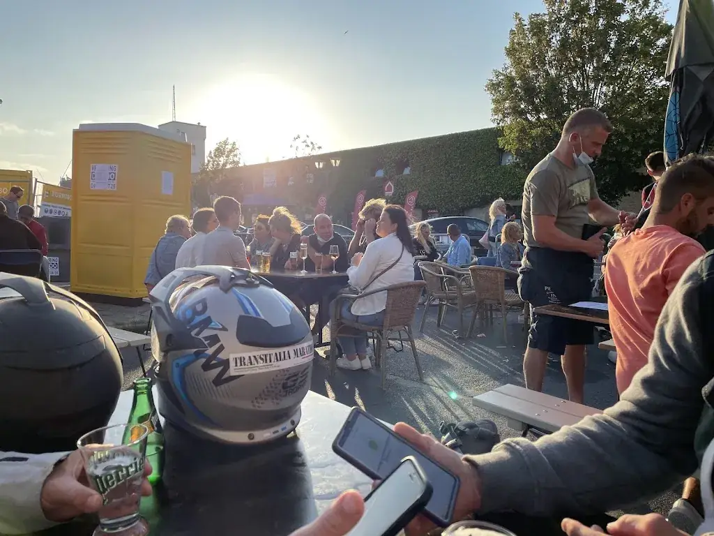 Frederiek Brackenier_The Boathouse_Brugge_review