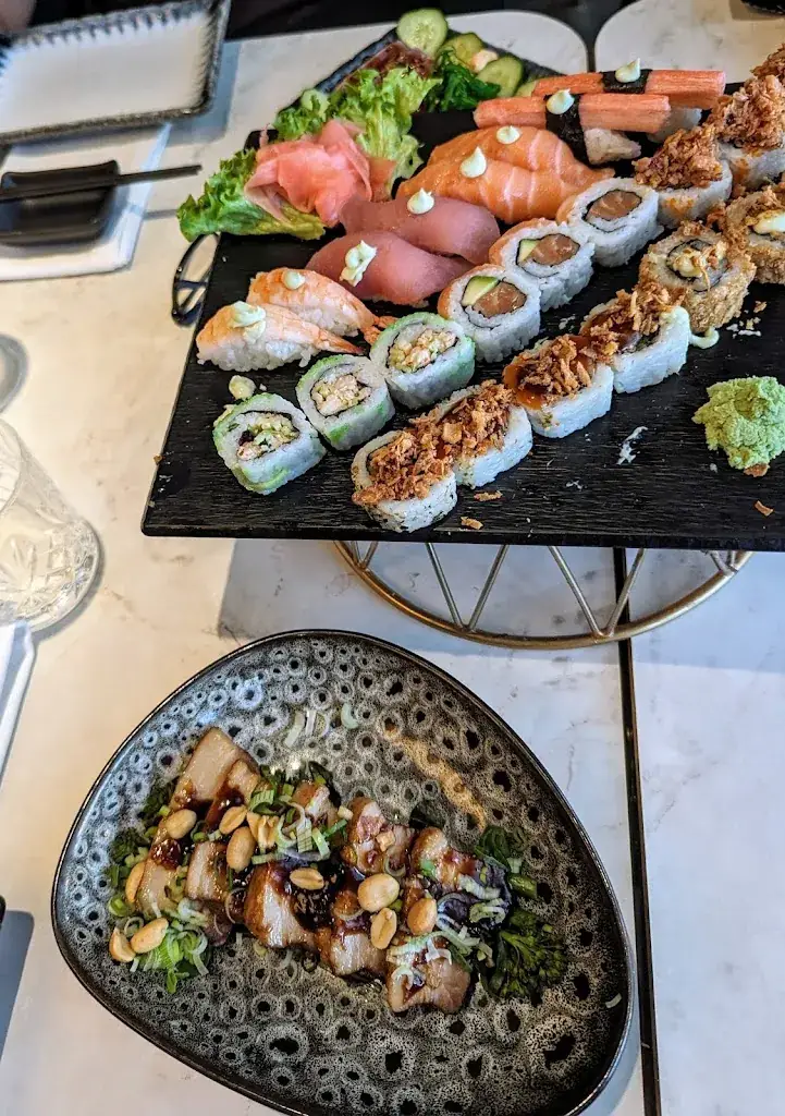 Thomas Madsen (ThomasBergen)_OZZO Sushi & Oriental_Beveren-Kruibeke-Zwijndrecht_review
