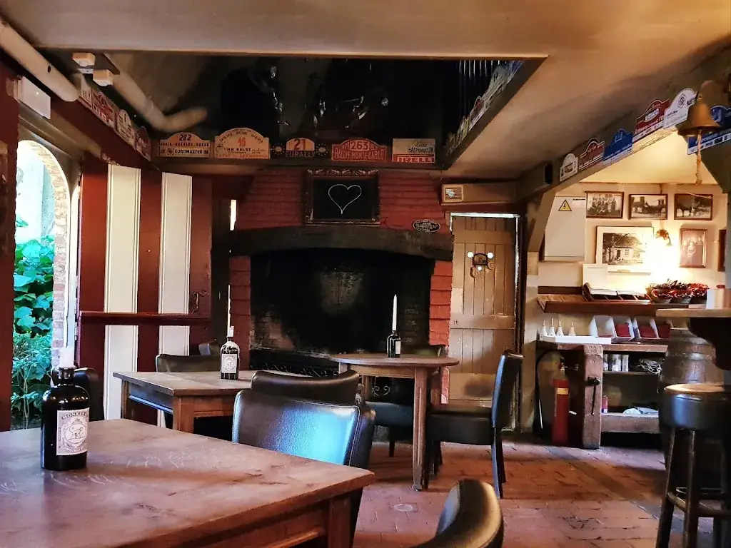 Jon Tash_DE BEUKENHAAG_Zoersel_review