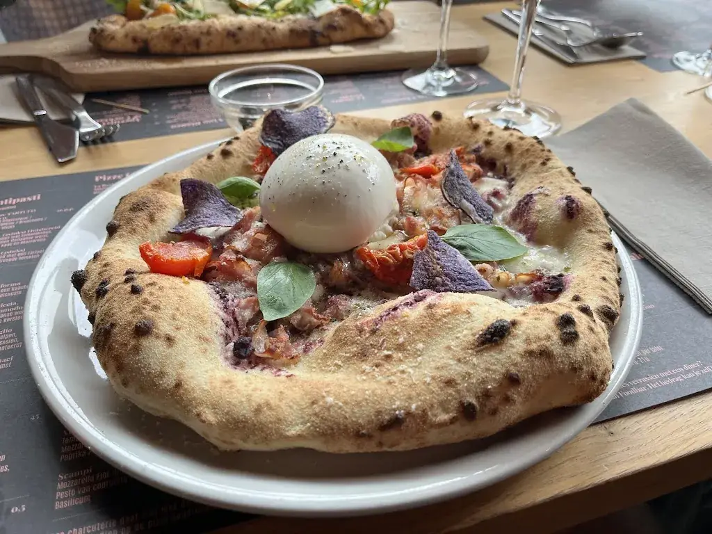 Tartufo Italian Food Bar_Zonhoven_slider_image_2