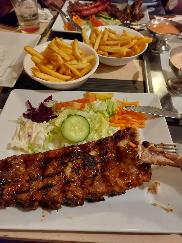 Menu_Minahuis Grillroom Pizzeria_Zonhoven_image_6