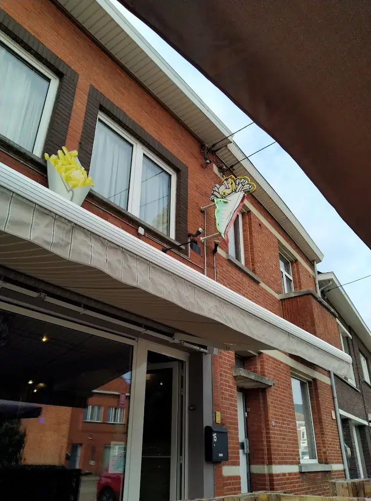 Peter_Frituur 2000_Zonhoven_review