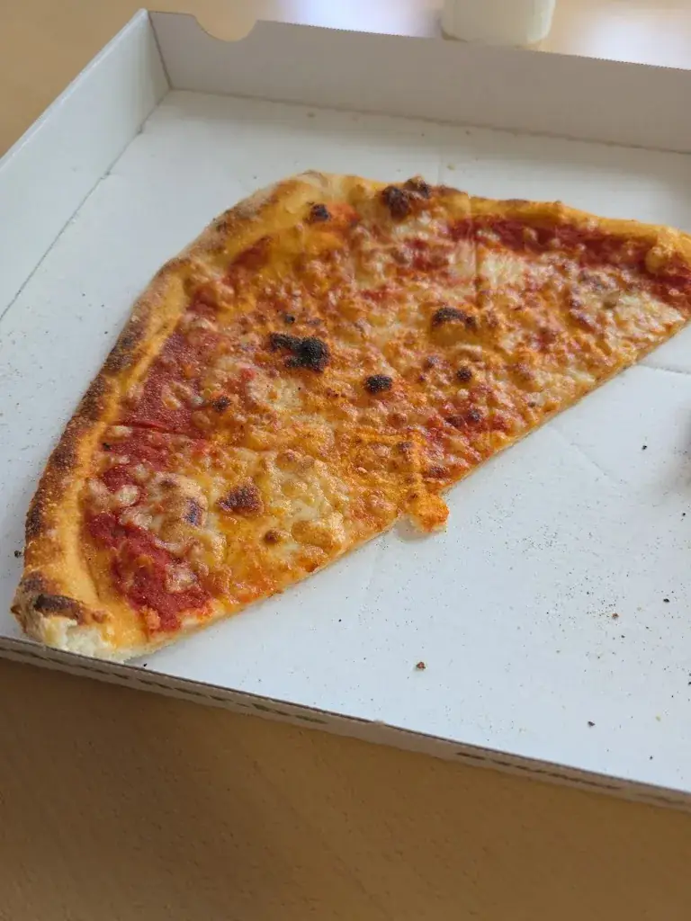 samar gargouri_Bruno Foodcorner_Zonhoven_Bewertung