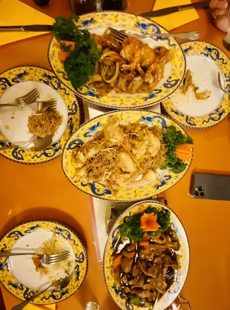 Pimsupakan J_Wan Fa Cheng Nv_Zottegem_avis