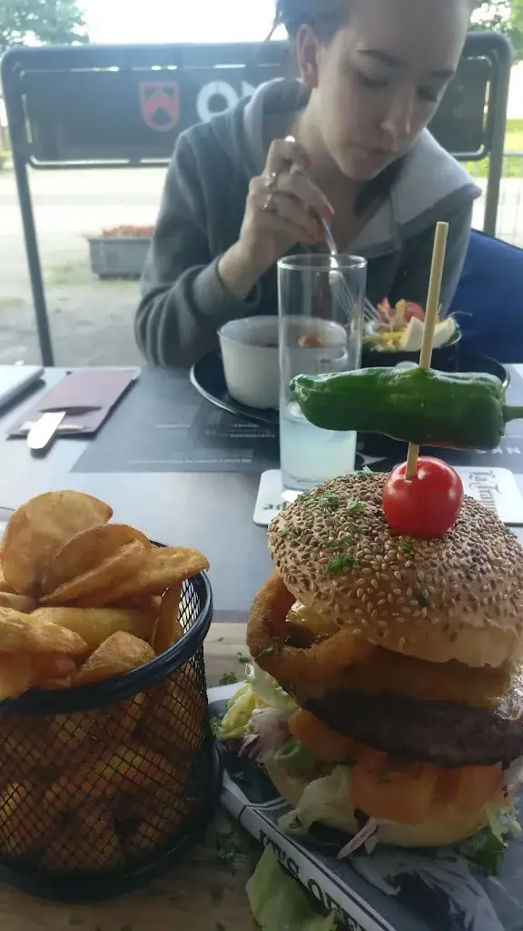 Christopher White_Brasserie de Jachthoorn_Zutendaal_Bewertung