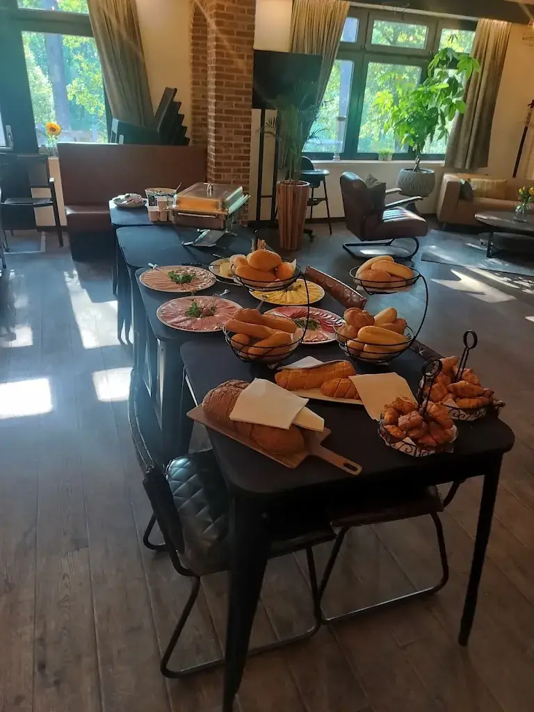 Brasserie Julia's_Zutendaal_slider_image_3