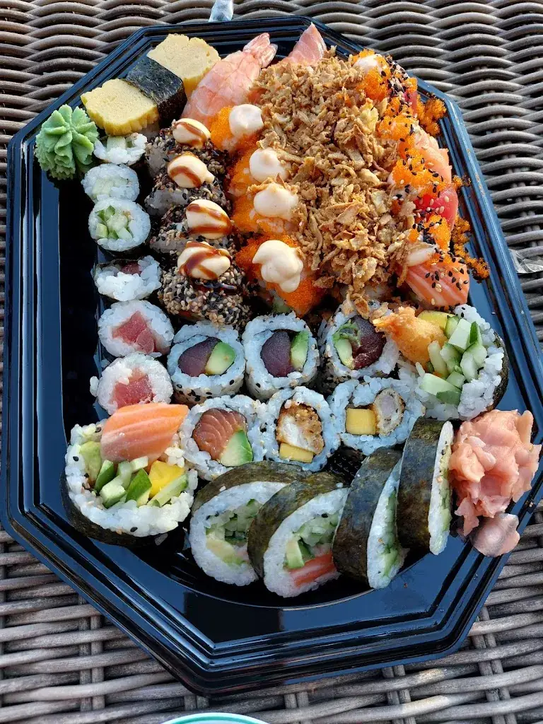 Kru Eve Asian Cuisine_Zutendaal_slider_image_2