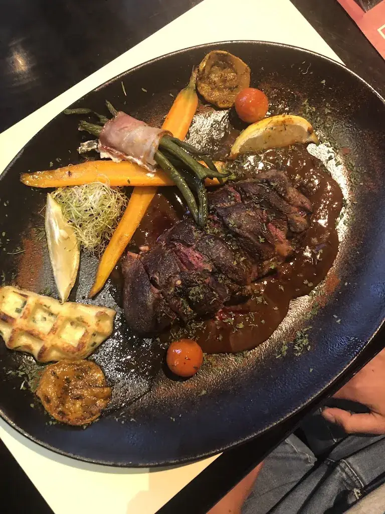 Abby Dowsett_Brasserie - Restaurant Le Baron_Stavelot_avis