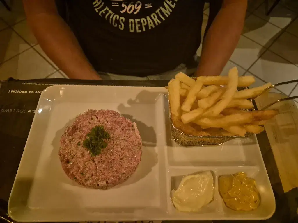 Helene Mallet_L'atypick_Anthisnes_Bewertung