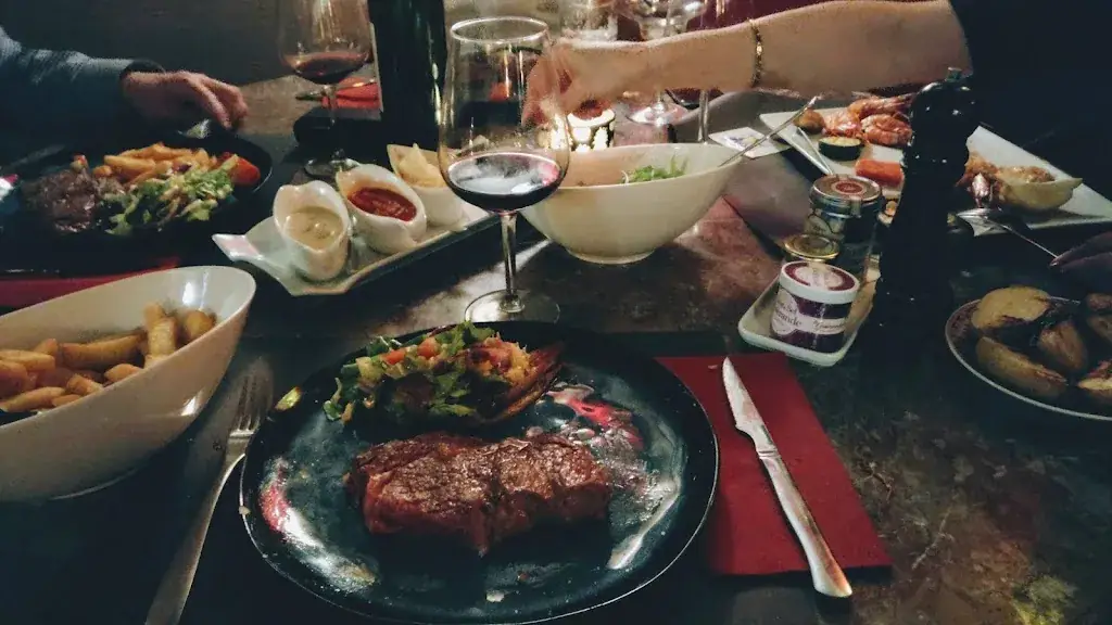 Simon Schaerlaeken_Le Relais_Comblain-au-Pont_avis