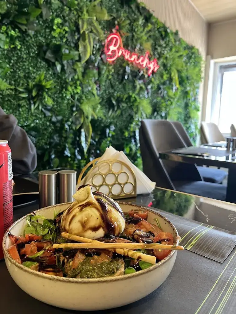 LaurieStockman_Brunchy's_Anderlues_review