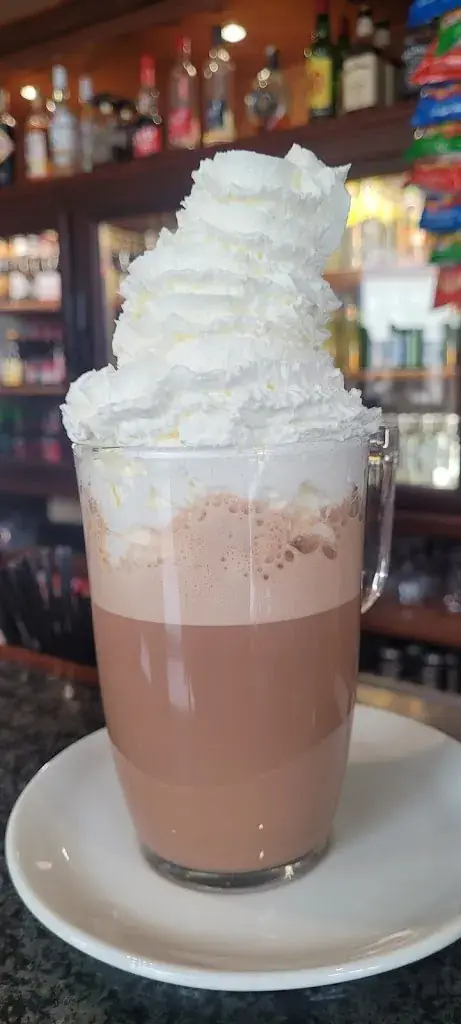 L'Esplanade, Café_Anderlues_slider_image_2