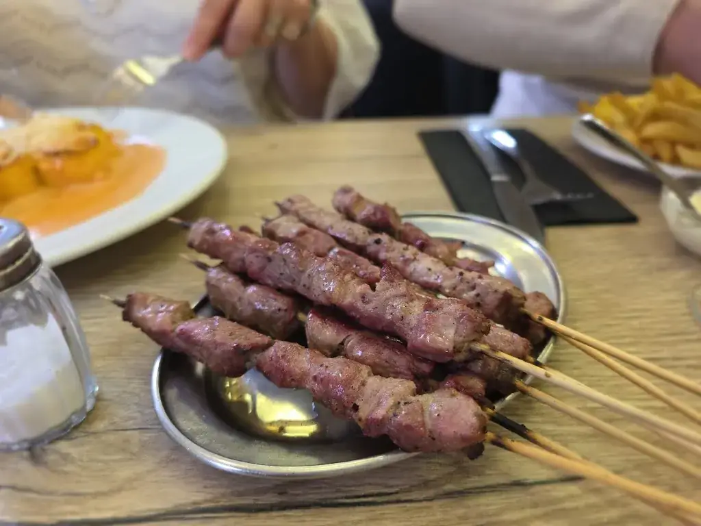 La Fontaine du Ventaire_Fontaine-l'Évêque_slider_image_3