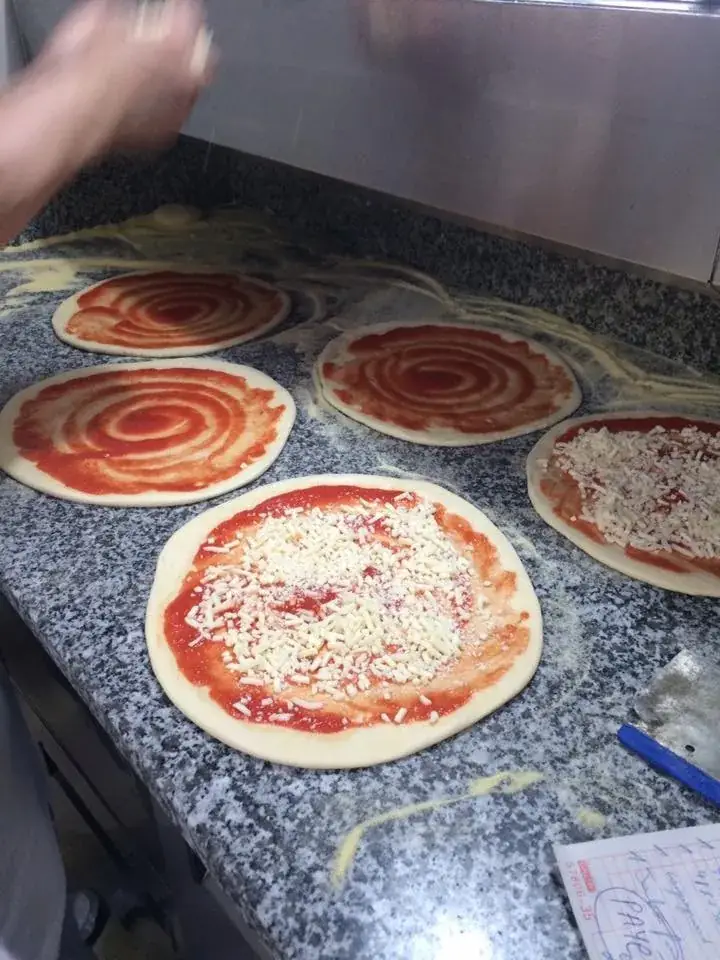 Menü_CENTRO PIZZA_Anderlues_Bild_7