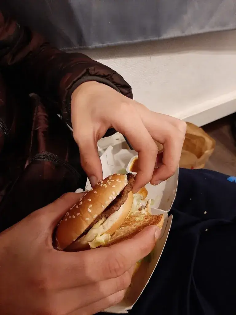 Menü_McDonald's_Anderlues_Bild_1