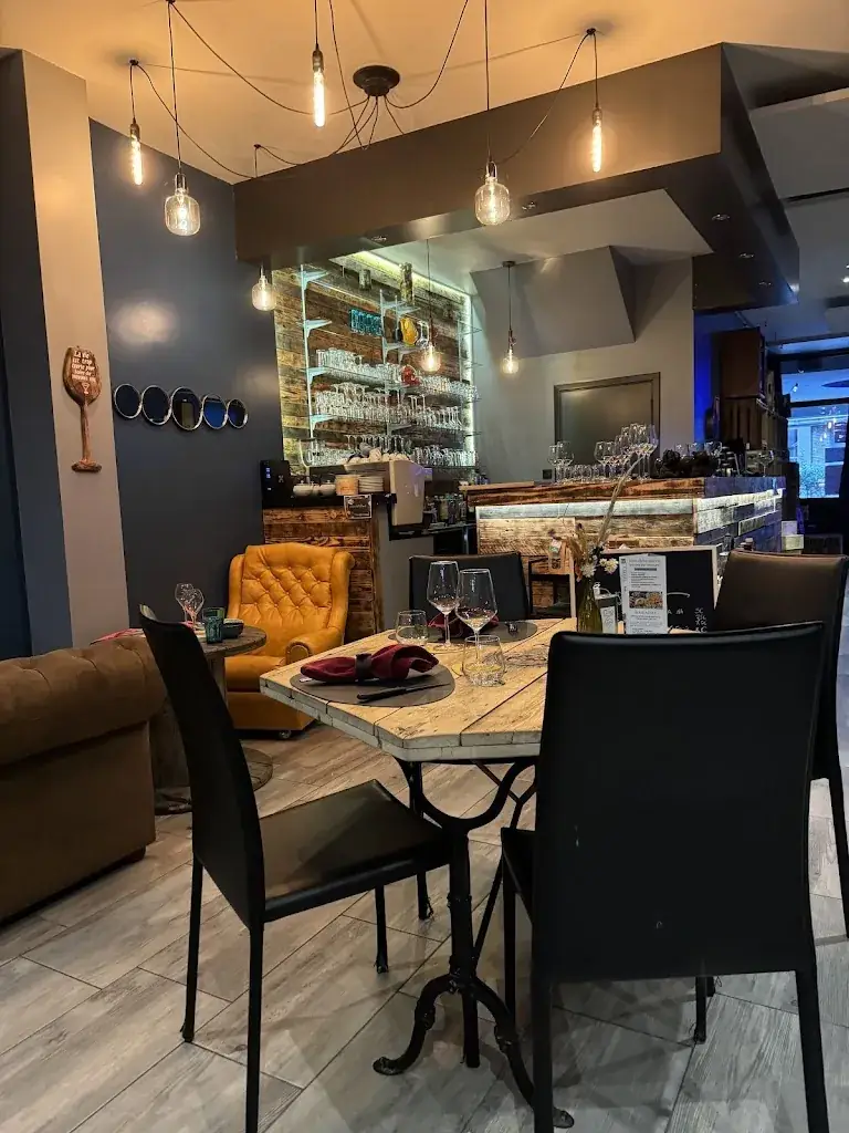 Jean Janssens_Eat's Wine O'clock_Andenne_avis