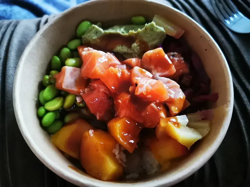 Charlotte Bavay_Eat's Poké Time_Andenne_avis