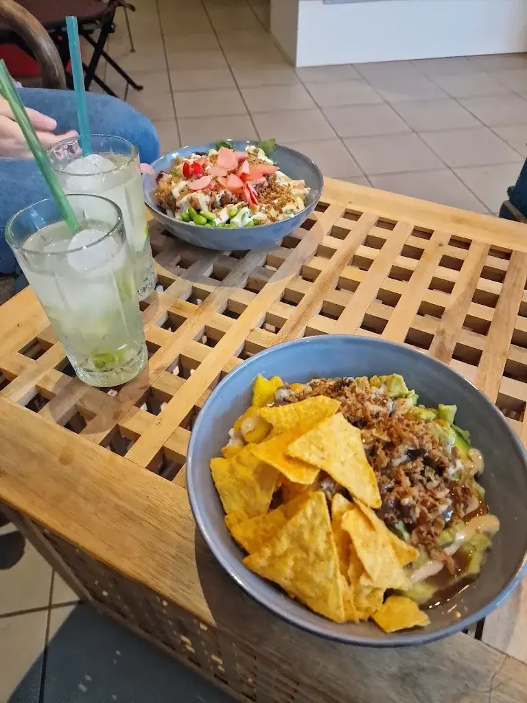 Eat's Poké Time_Andenne_slider_image_2