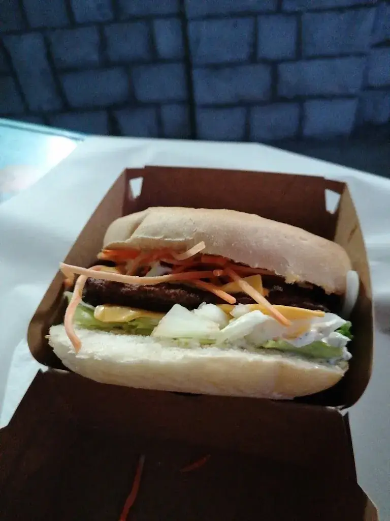 Menü_Friterie De La Gare Nameche_Andenne_Bild_7