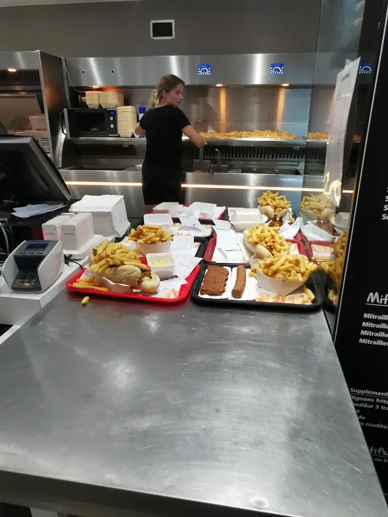 Menü_French fries Barracks_Andenne_Bild_3