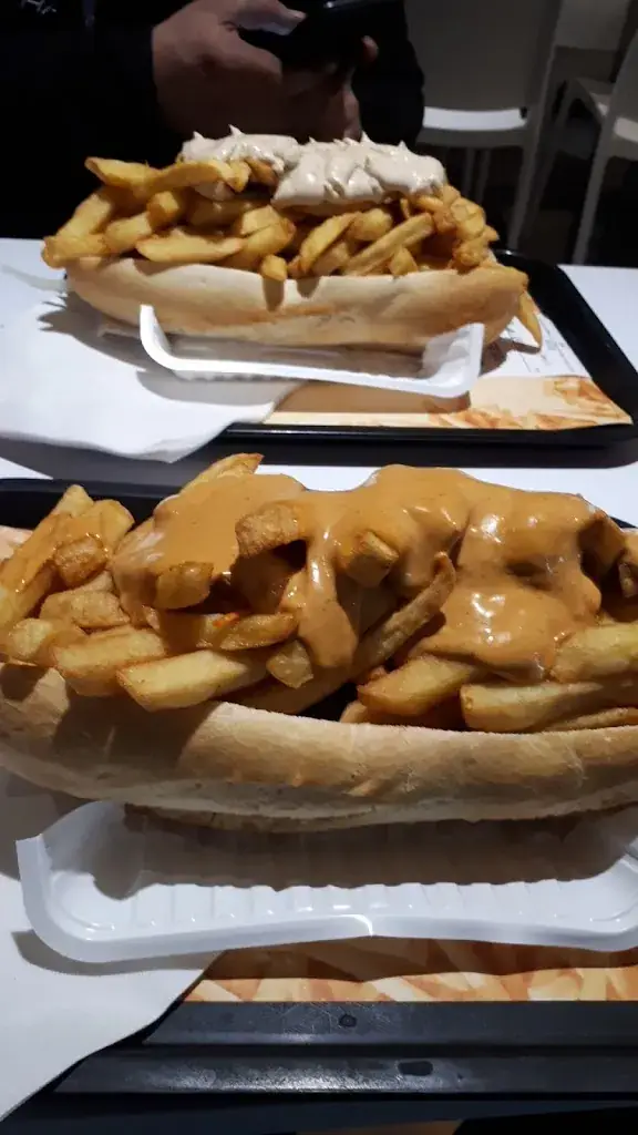 Menü_French fries Barracks_Andenne_Bild_8