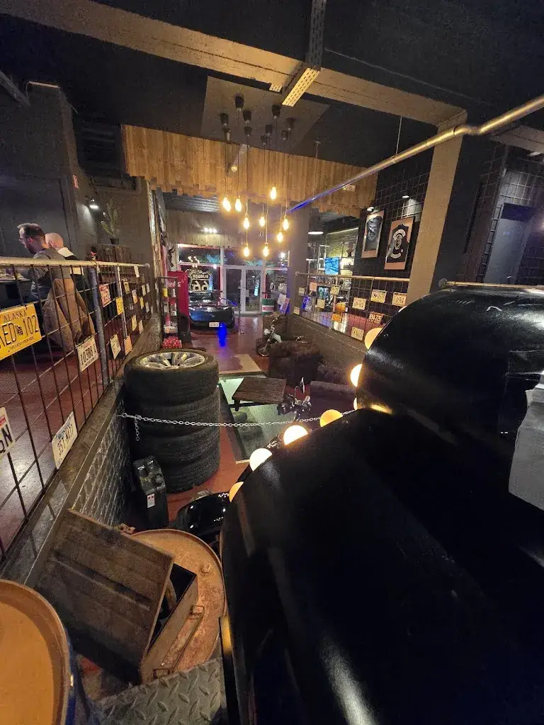 Burger 66_Ath_slider_image_3