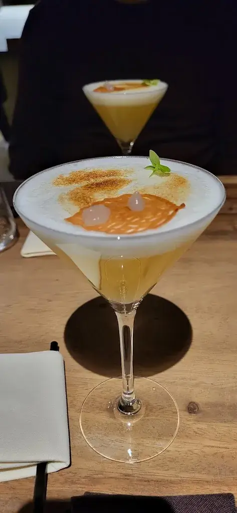 Karin Baldini_L'Artiste_Onhaye_review